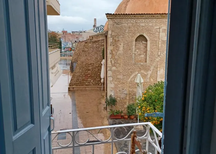 Old Town Room 4